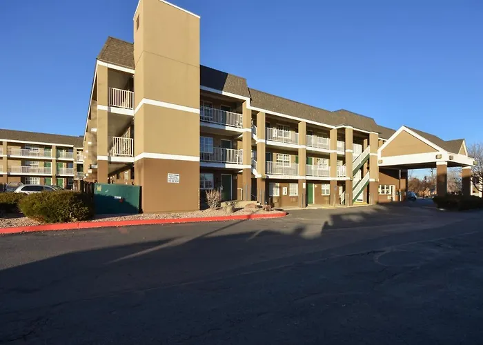 Hometowne Studios By Red Roof Denver - Lakewood West